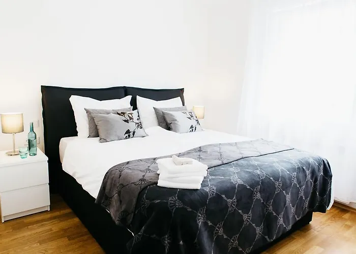 Sweet - A Cozy Welcome *